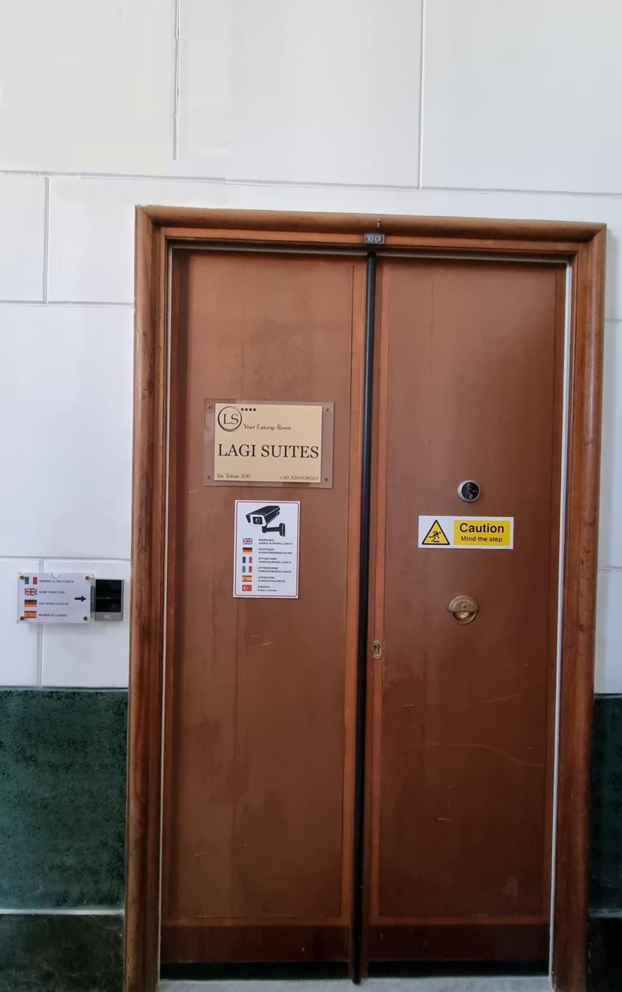 Lagi Suites Napoli Bagian luar foto
