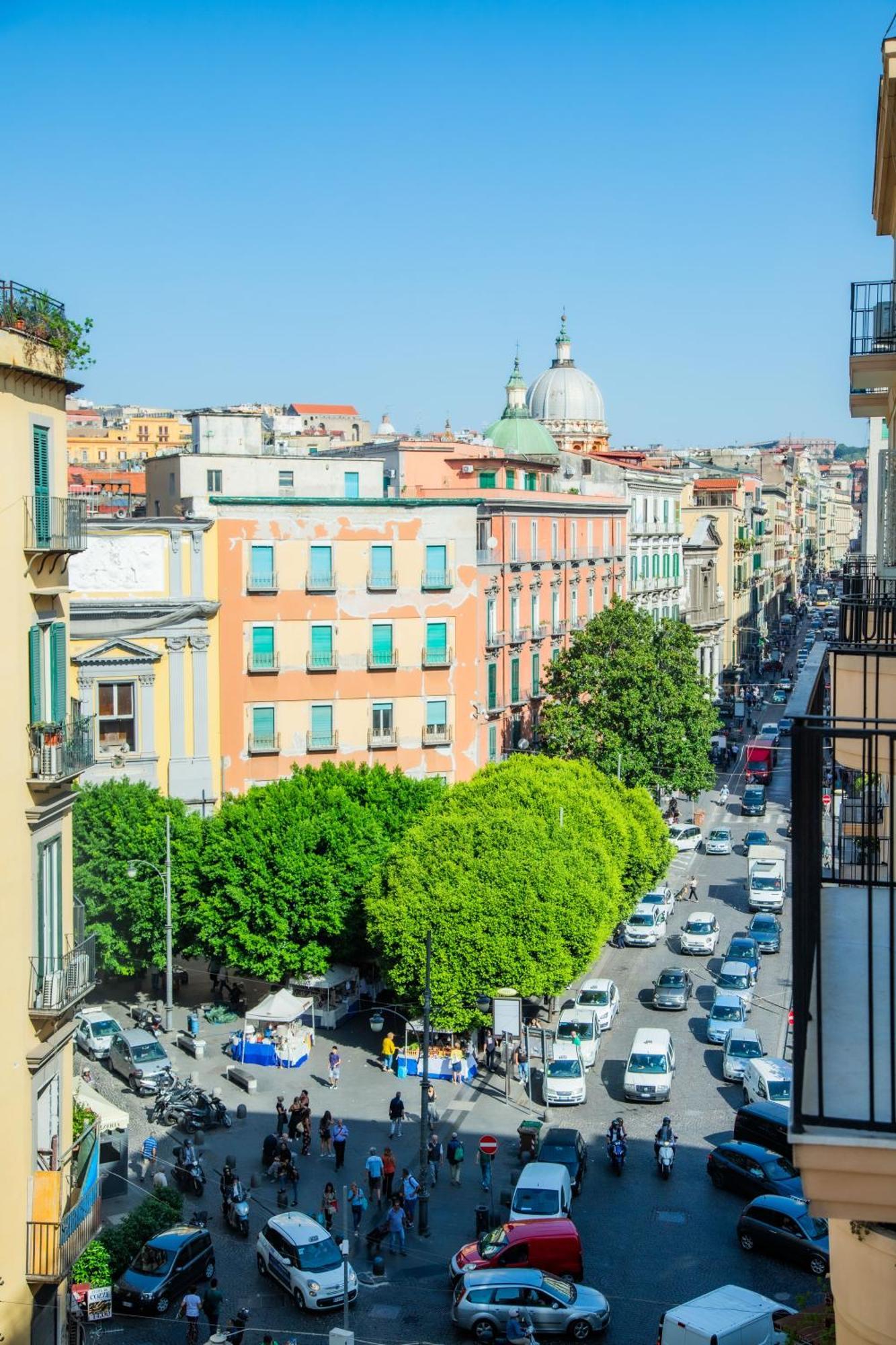 Lagi Suites Napoli Bagian luar foto